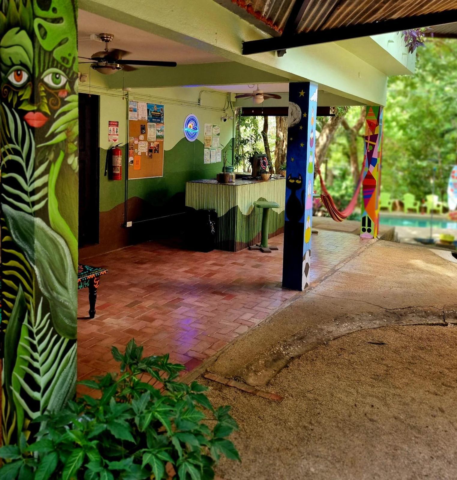Casa Pura Vida Surf Hostel - Tamarindo Costa Rica 外观 照片