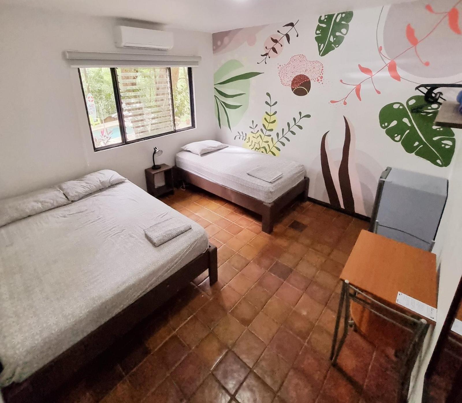 Casa Pura Vida Surf Hostel - Tamarindo Costa Rica 外观 照片