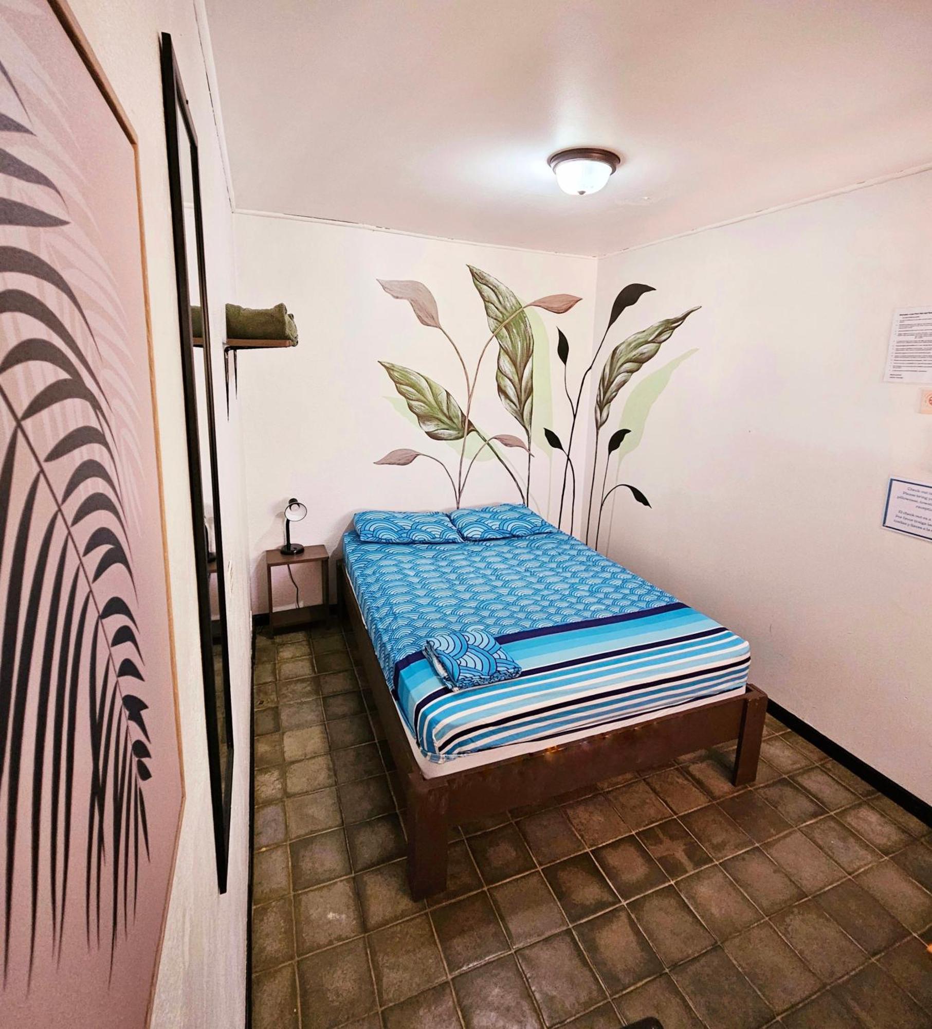 Casa Pura Vida Surf Hostel - Tamarindo Costa Rica 外观 照片